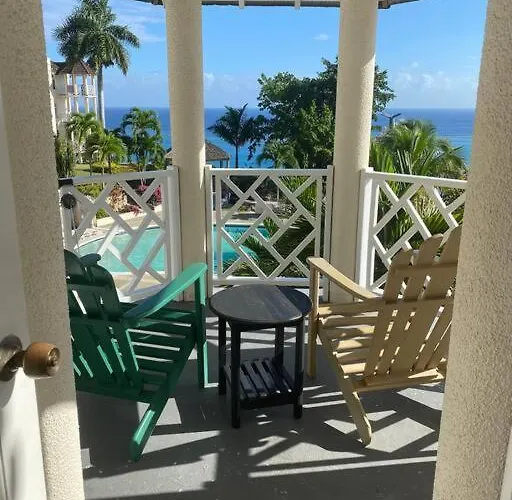 Coastal Beauty - Beautiful Penthouse In * Ocho Ríos