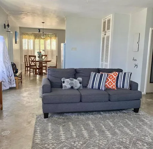 Coastal Beauty - Beautiful Penthouse In