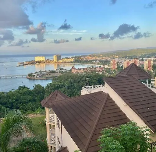 Coastal Beauty - Beautiful Penthouse In *
